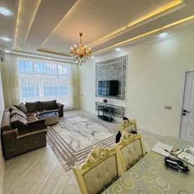 In nan 200.0 m² house with 5.0 rooms is for sale - Image 5