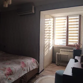In Baku 63.0 m² apartment is for sale - Image 4