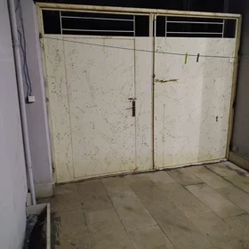 In Baku 90.0 m² house with 3.0 rooms is for rent - Image 5