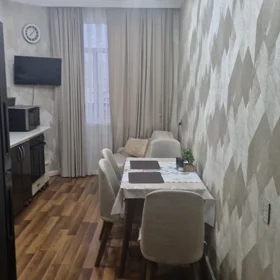 In Baku 70.0 m² apartment is for sale - Image 5