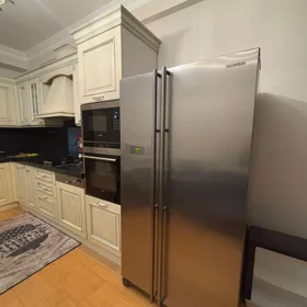 In Baku 170.0 m² apartment is for rent - Image 2