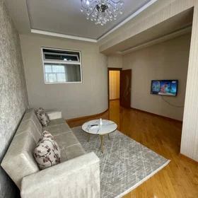 In Baku 90.0 m² apartment is for rent - Image 2