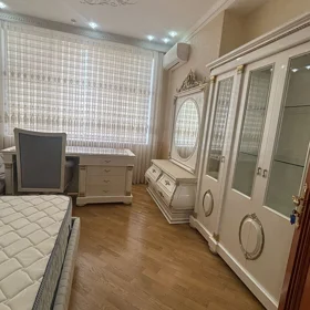 In Baku 200.0 m² apartment is for rent - Изображение 4