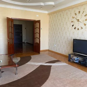 In Baku 140.0 m² apartment is for rent - Image 4