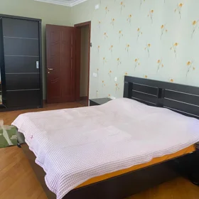 In Baku 140.0 m² apartment is for rent - Image 5