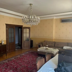 In Baku 156.0 m² apartment is for sale - Image 3