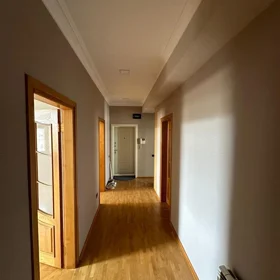 In Baku 120.0 m² apartment is for sale - Image 2