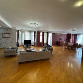 Baku-da 300.0 m2 mənzil kirayə verilir - Şəkil 2