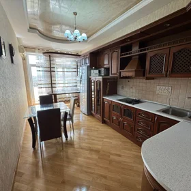 Baku-da 150.0 m2 mənzil kirayə verilir - Şəkil 5