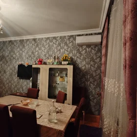 In Baku 105.0 m² apartment is for rent - Image 2