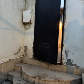 In Baku 150.0 m² apartment is for sale