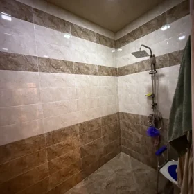 In Baku 150.0 m² apartment is for sale - Image 5