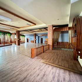 In Baku 700.0 m² commercial is for rent
