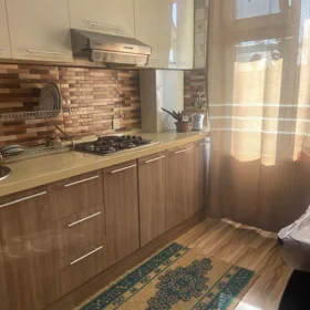 Sumgayit-da 50.0 m2 mənzil kirayə verilir - Şəkil 3