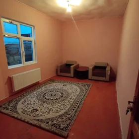 In Baku 100.0 m² house with 4.0 rooms is for sale - Image 3
