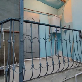 In Baku 100.0 m² house with 4.0 rooms is for sale - Image 5