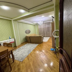 In Baku 140.0 m² apartment is for rent - Image 3