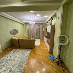 In Baku 140.0 m² apartment is for rent - Image 4