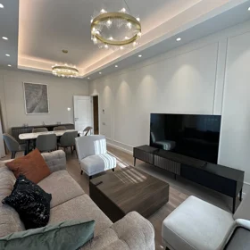 In Baku 111.0 m² apartment is for rent - Image 2