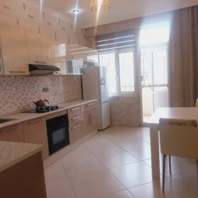 In Baku 96.0 m² apartment is for rent - Image 2