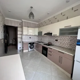 In Baku 96.0 m² apartment is for rent - Image 3