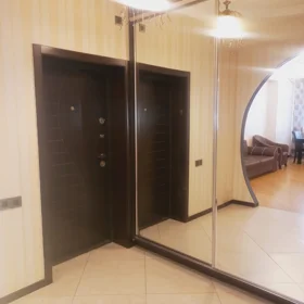 In Baku 96.0 m² apartment is for rent - Image 5