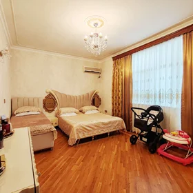 In Baku 140.0 m² apartment is for sale - Image 4