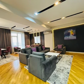 In Baku 187.0 m² apartment is for sale - Image 4
