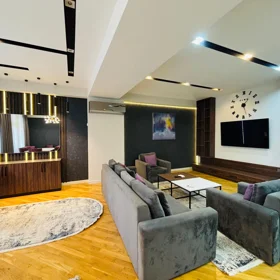 In Baku 187.0 m² apartment is for sale - Image 5