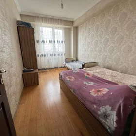 In Baku 180.0 m² apartment is for sale - Изображение 2