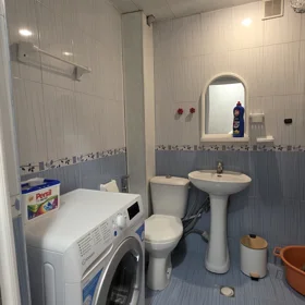 In Baku 50.0 m² apartment is for rent