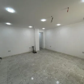 In Baku 170.0 m² commercial is for sale - Image 2