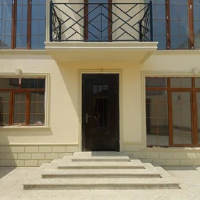 In Baku 272.0 m² house with 8.0 rooms is for sale - Image 2