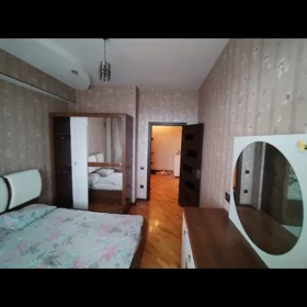 In Khirdalan 75.0 m² apartment is for rent