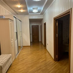 Baku-da 126.0 m2 mənzil kirayə verilir - Şəkil 4