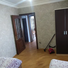 In Baku 65.0 m² apartment is for sale - Image 4