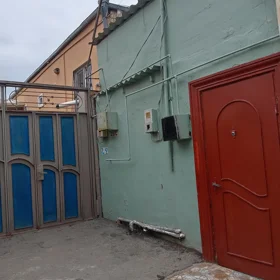 In Khirdalan 50.0 m² house with 2.0 rooms is for sale