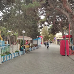 In Khirdalan 12.0 m² commercial is for rent