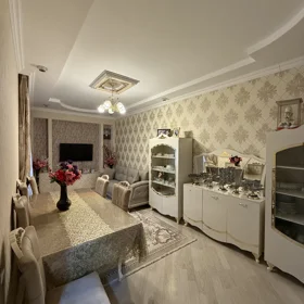 In Baku 120.0 m² house with 7.0 rooms is for sale - Image 3