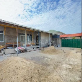 In Baku 75.0 m² house with 3.0 rooms is for sale - Image 3