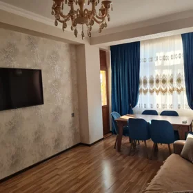 In Baku 70.0 m² apartment is for sale - Image 3