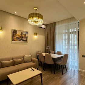 In Baku 90.0 m² apartment is for rent - Image 2