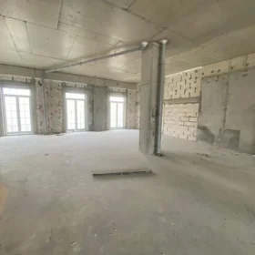 In Baku 184.0 m² apartment is for sale - Image 5