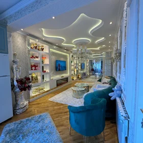 In Baku 110.0 m² apartment is for rent - Image 2