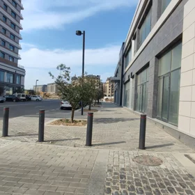 In Baku 460.0 m² commercial is for sale