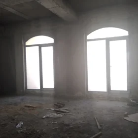 In Baku 210.0 m² apartment is for sale - Image 2