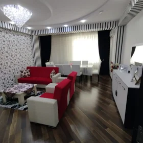 In Khirdalan 132.0 m² apartment is for sale - Image 2