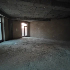 In Baku 209.0 m² apartment is for sale - Image 3