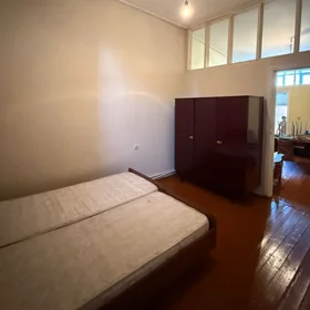 In Baku 40.0 m² house with 2.0 rooms is for rent