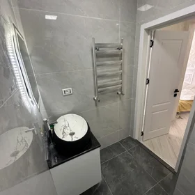 In Baku 72.0 m² apartment is for sale - Image 5